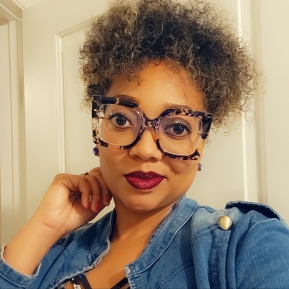 Meet the Posher - Picture 1 of 1